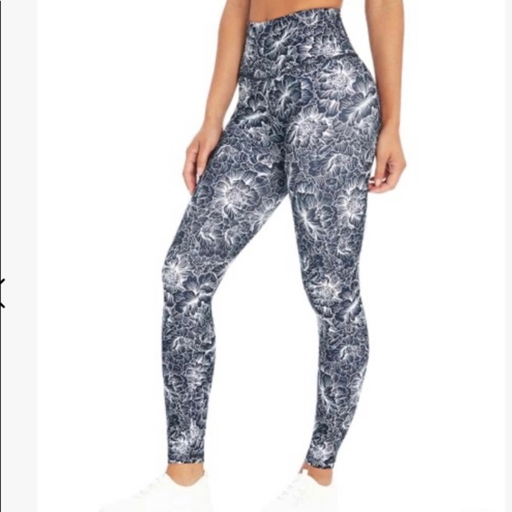 NWT Balance Collection Black Peonies High Waist Leggings Size Small